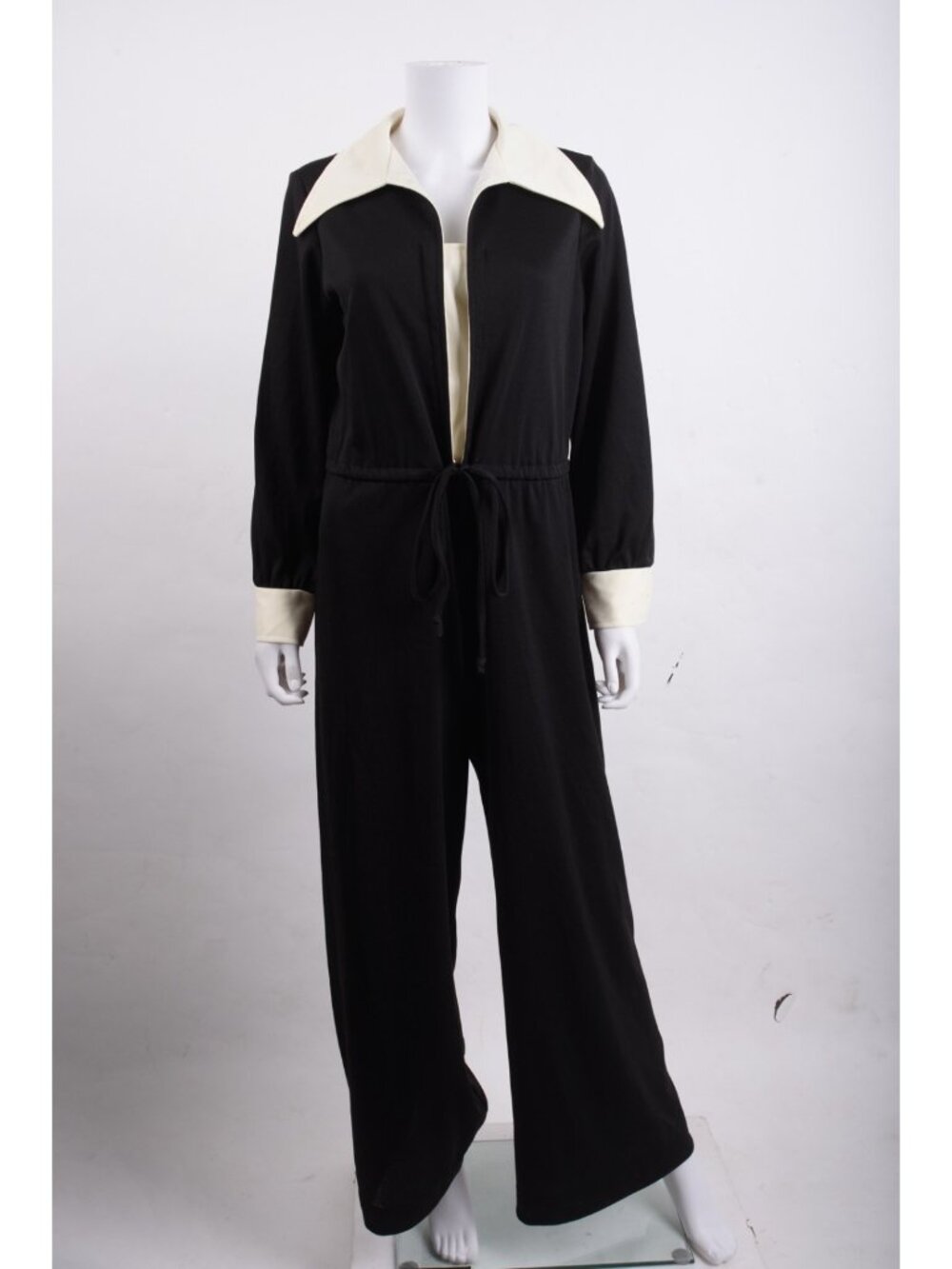 Vintage Womens One piece Jumpsuit L Large Black Pointed Collar